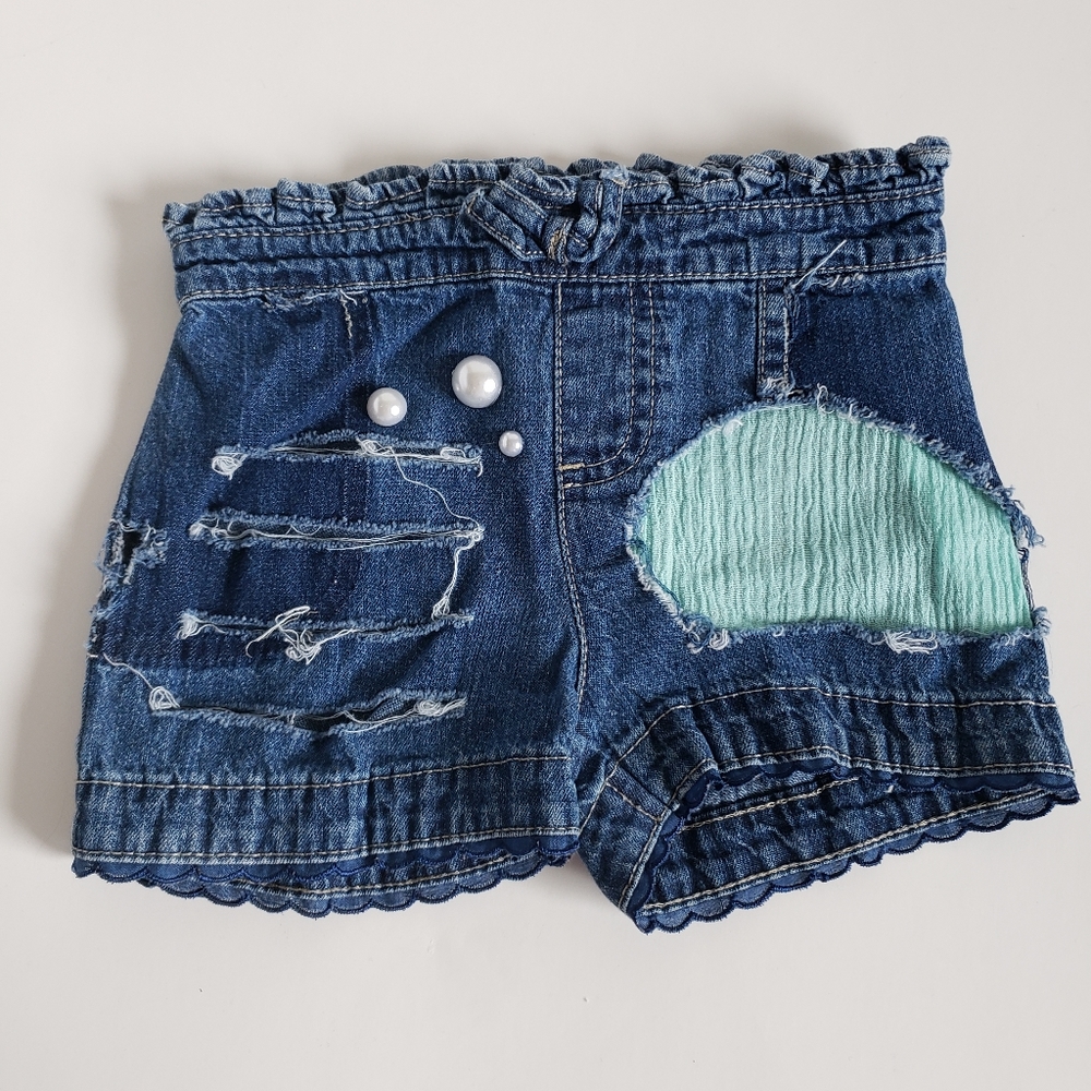 Infant Girls 12mos Distressed Shorts